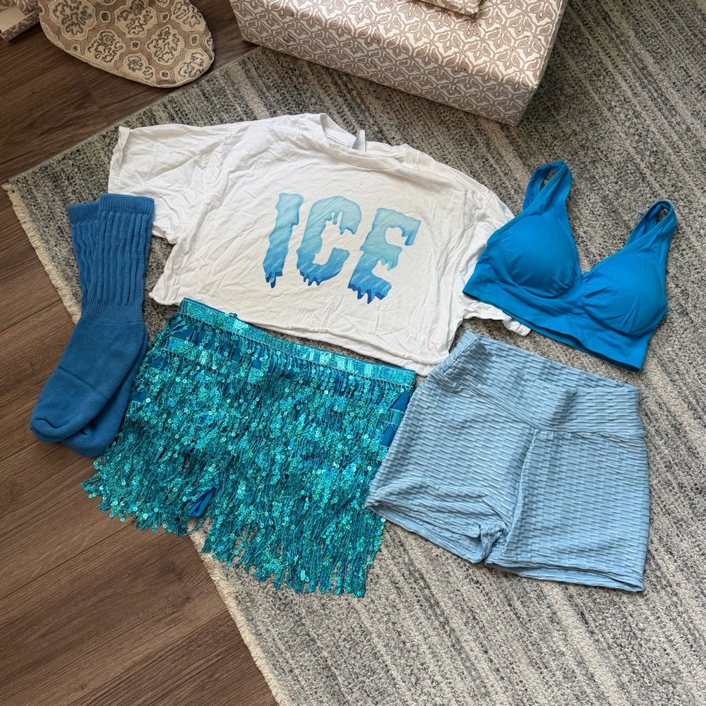 Halloween: Blue & White Ice Graphic Tee with Shorts & Skirt Set